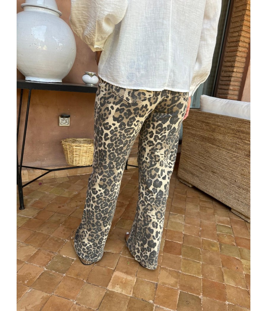 jeans imprimé leopard coupe mom dos