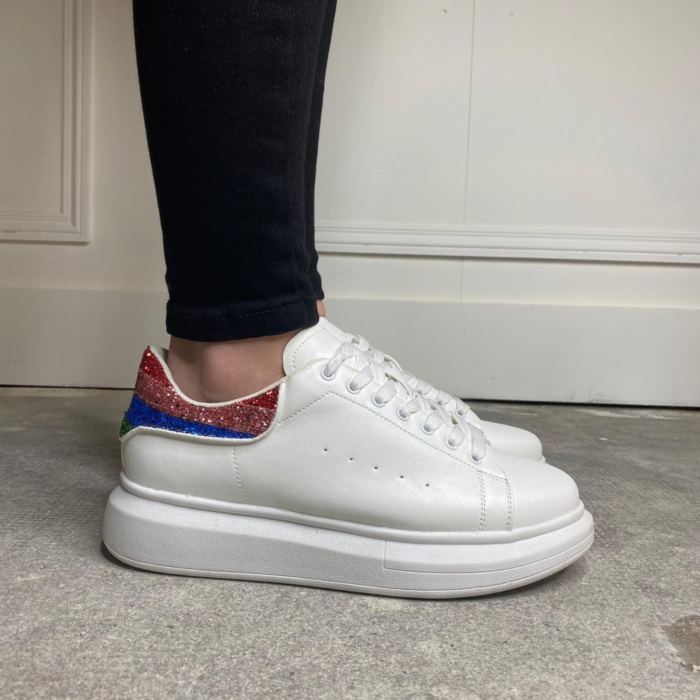 baskets blanches grosse semelle
