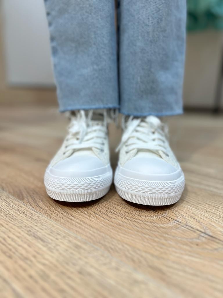 basket basse dentelle blanche