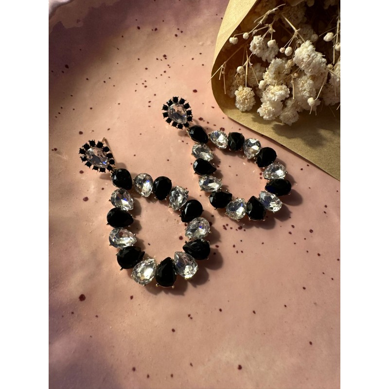 Boucle D'oreille Dorée Avec Strass Noir et Blanc